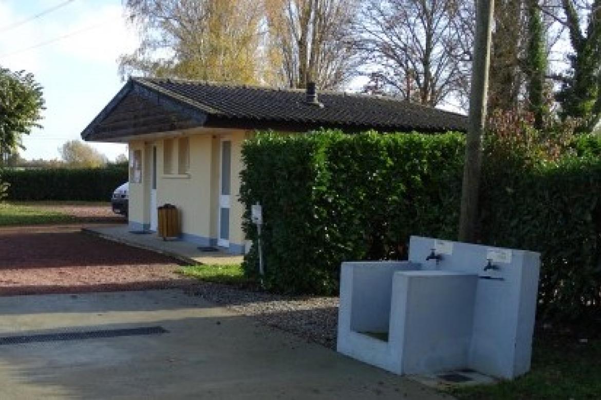 Aire de camping-cars